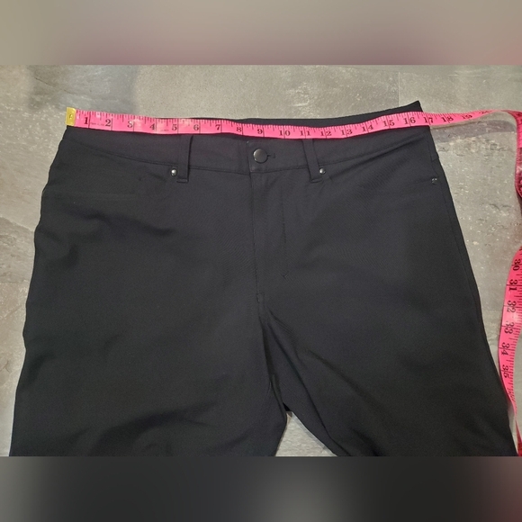 Lululemon ABC Slim *Warpstreme. Black. 27" Inseam. Men Size 32. - Picture 13 of 14